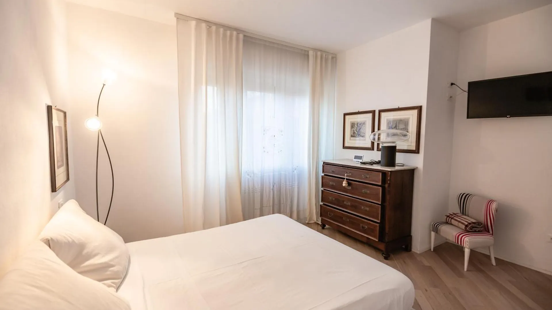 Casa Summer Cecina  0*, Cecina (Livorno) Italy