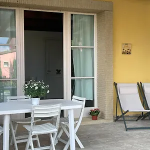  Appartamento Teresa & Adele, 2 Km Dal Mare, 2 Bagni, Giardino Recintato, Wifi, Posto Auto